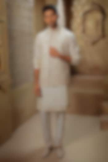 Pearl White Spun Silk Dori Embroidered Bundi Jacket Set by Vanshik at Pernia's Pop Up Shop