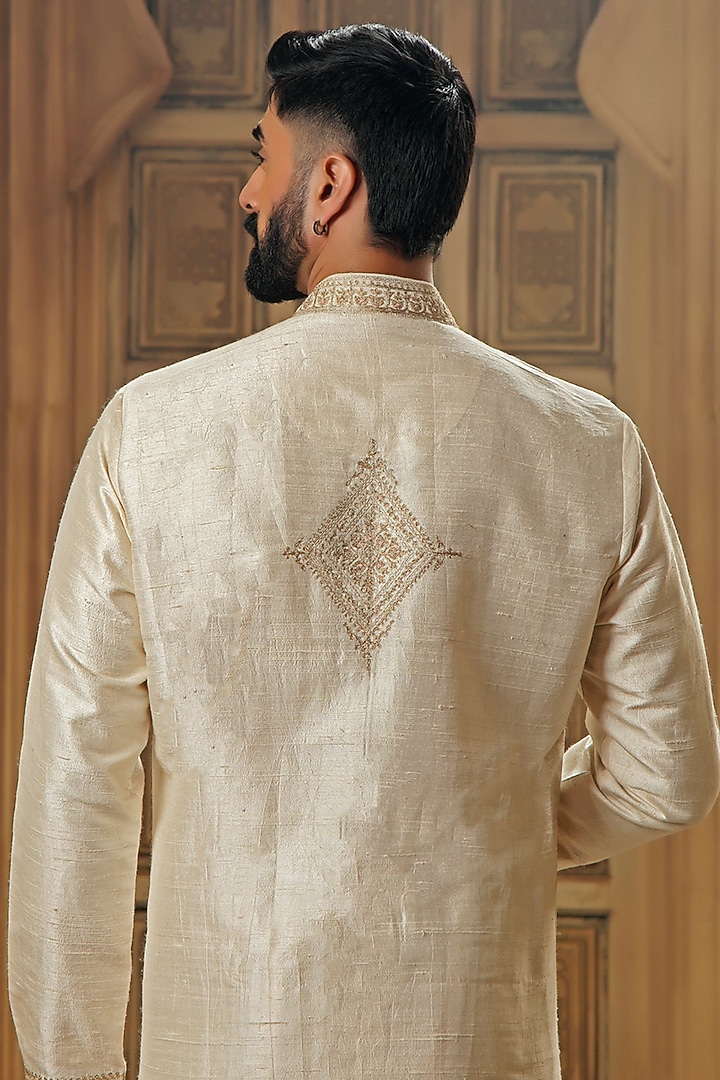 Pearl White Raw Silk Tilla Embroidered Kurta Set by Vanshik at Pernia's Pop Up Shop