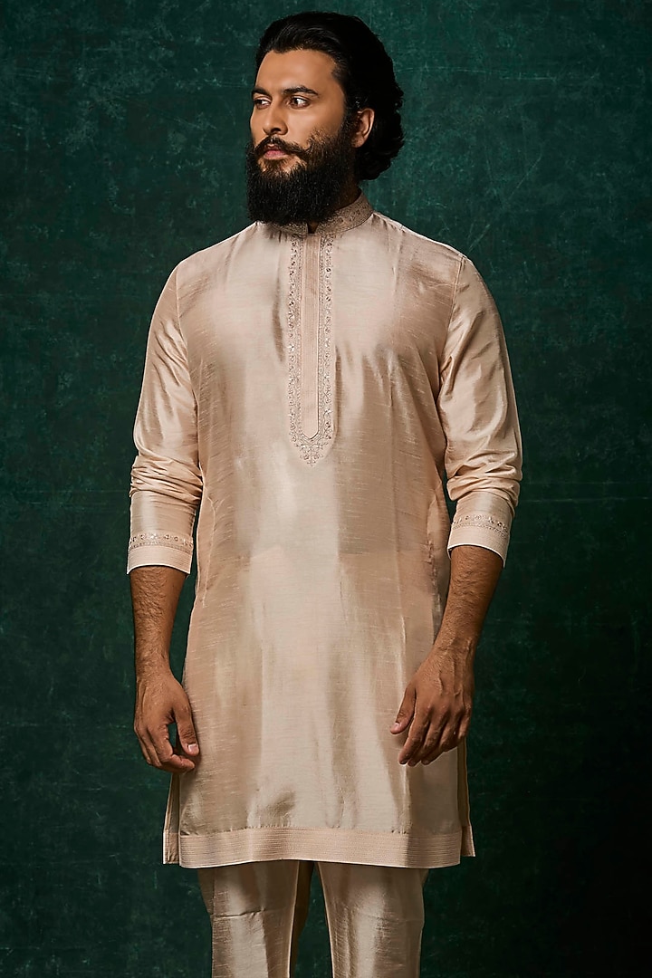 Blush Silk Embroidered Bundi Jacket Set by Vanshik at Pernia's Pop Up Shop