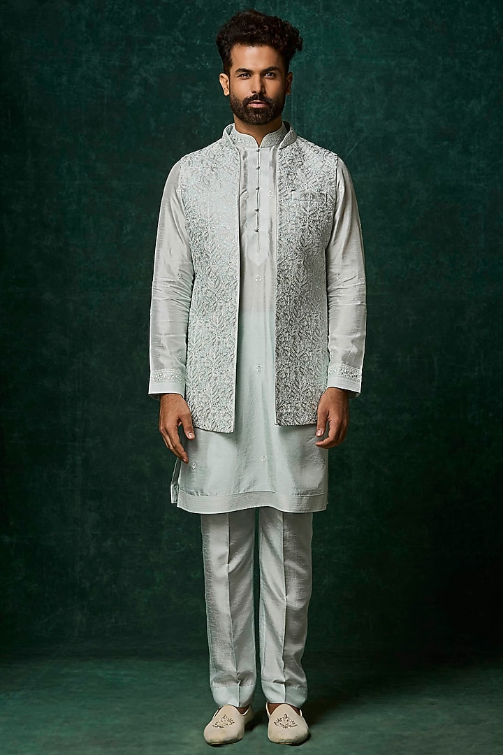 Aqua Silk Embroidered Bundi Jacket Set by Vanshik