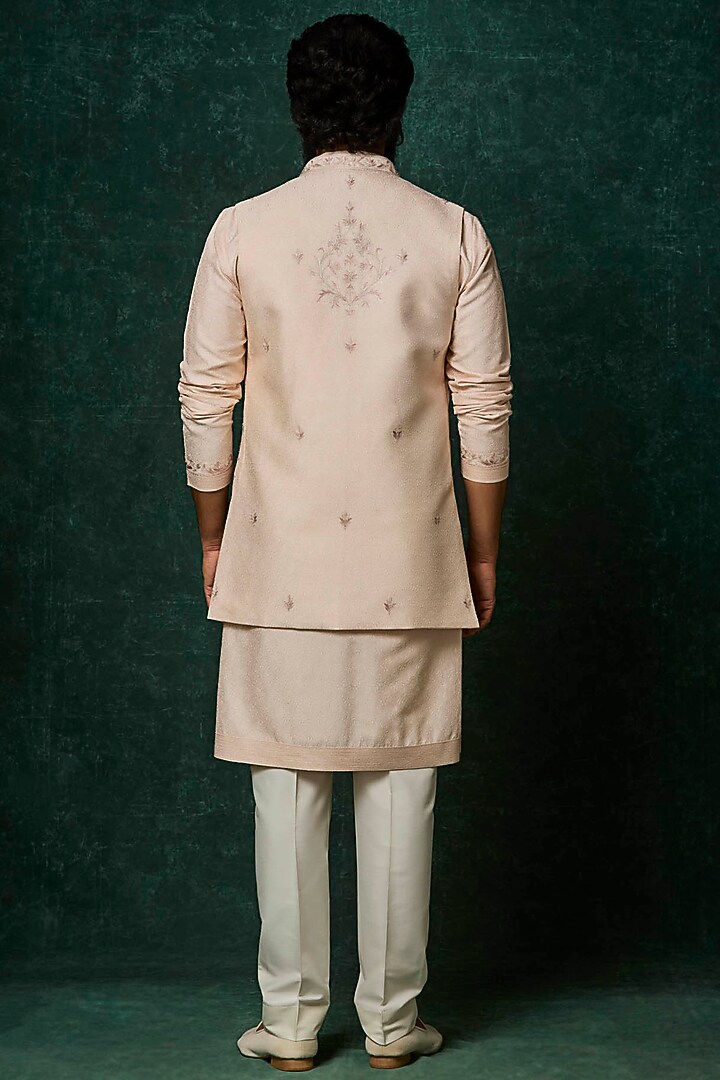Blush Silk Embroidered Bundi Jacket Set by Vanshik at Pernia's Pop Up Shop