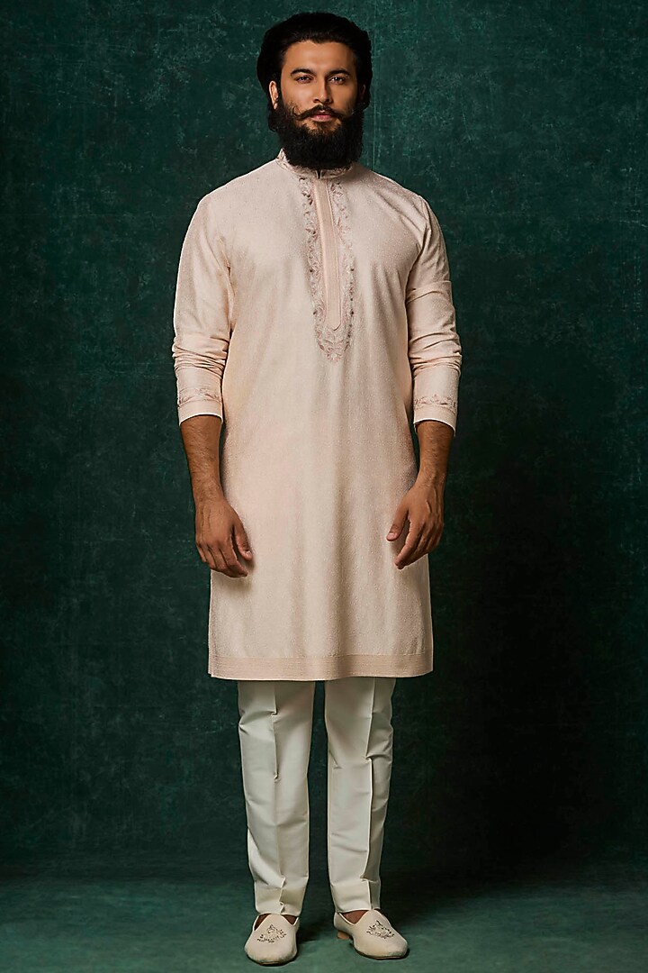 Blush Silk Embroidered Bundi Jacket Set by Vanshik at Pernia's Pop Up Shop
