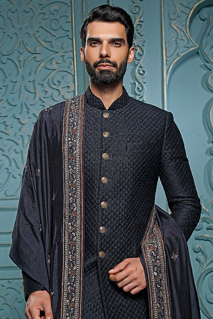 Navy Blue Raw Silk Quilted Groom Sherwani Set by Vanshik at Pernia's Pop Up Shop