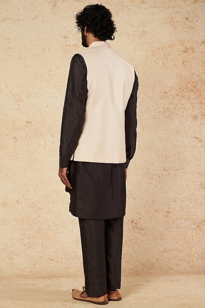 Nude Blush Raw Silk Nehru Jacket With Pocket Square by Vanshik at Pernia's Pop Up Shop