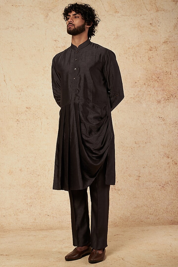 Wine Silk Printed Bundi Jacket Set by Vanshik at Pernia's Pop Up Shop