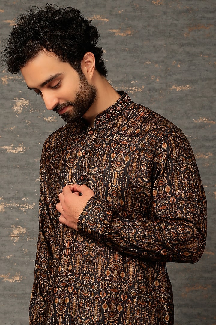 Brown Silk Printed Kurta Set by Vanshik at Pernia's Pop Up Shop