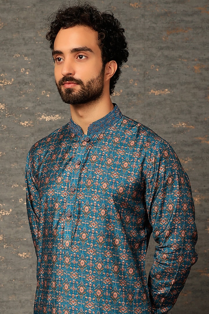 Royal Blue Silk Printed Kurta Set by Vanshik at Pernia's Pop Up Shop