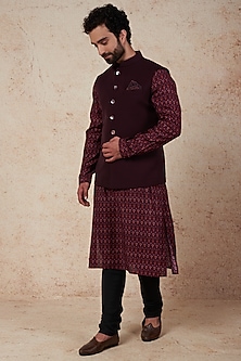 product-color-Wine