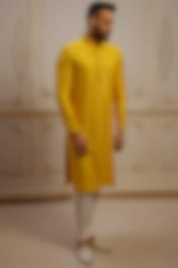 Yellow Chanderi Aari Embroidered Kurta Set by Vanshik