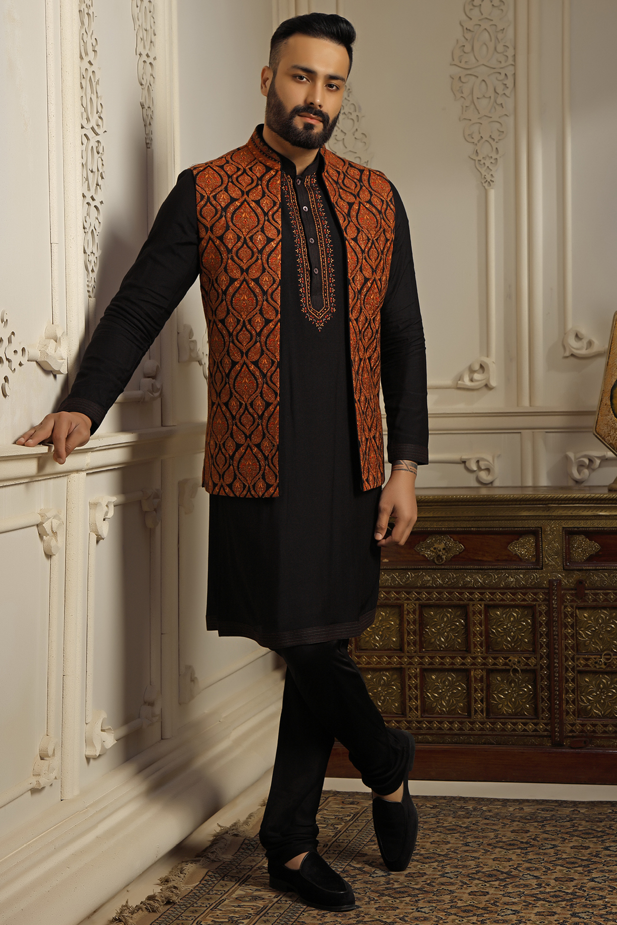 Black Pashmina Blend Kashmiri Embroidered Indowestern Set by Vanshik