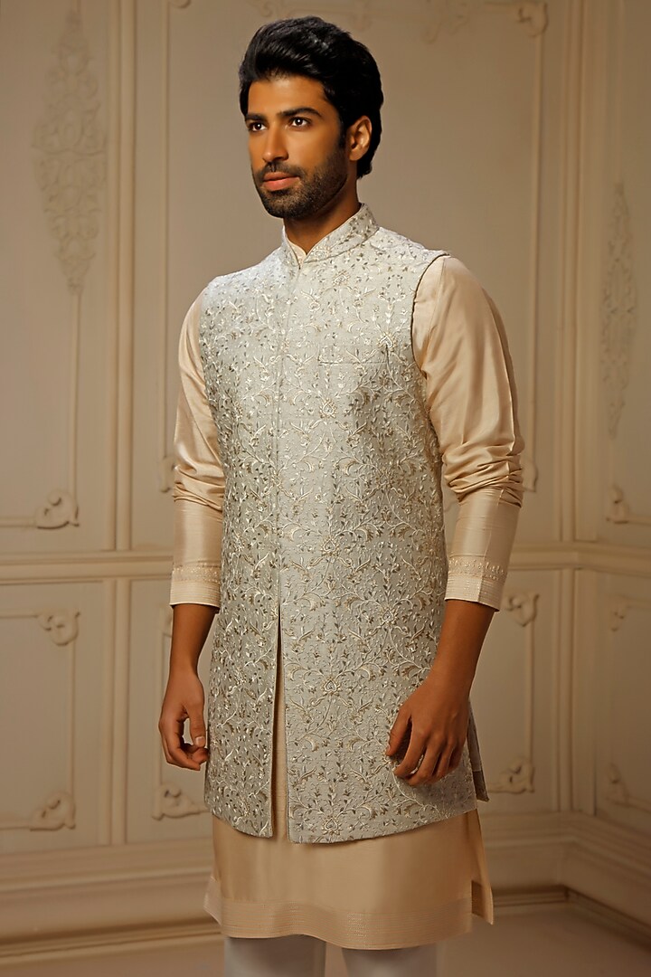 Mint Dupion Silk Digital Embroidered Bundi Jacket Set by Vanshik at Pernia's Pop Up Shop
