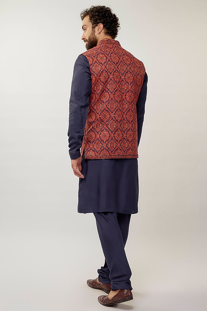 Maroon Silk Kashmiri Work Bundi Set by Vanshik at Pernia's Pop Up Shop
