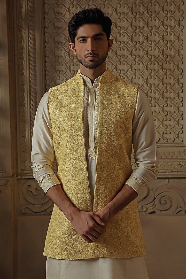 Yellow Raw Silk Dori Jaal Work & Pearl Embroidered Bundi Jacket Set by Vanshik at Pernia's Pop Up Shop