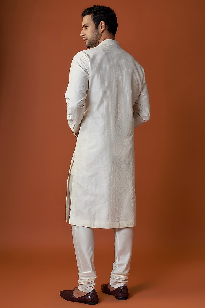 Pearl-Colored Soft Silk Kurta Set by Vanshik at Pernia's Pop Up Shop