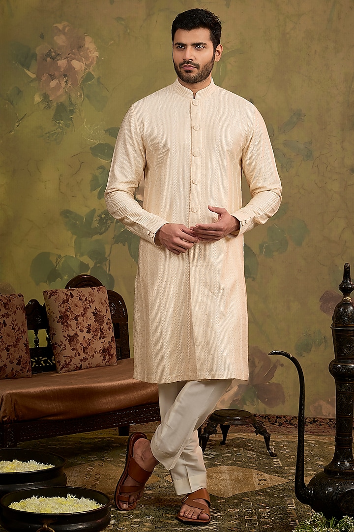 Pearl-Toned Soft Silk Embroidered Kurta Set by Vanshik at Pernia's Pop Up Shop