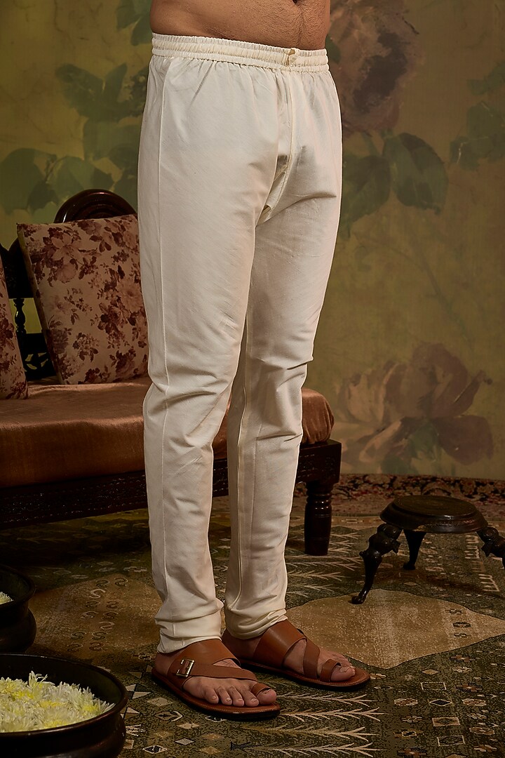 Pearl-Colored Soft Silk Embroidered Kurta Set by Vanshik at Pernia's Pop Up Shop