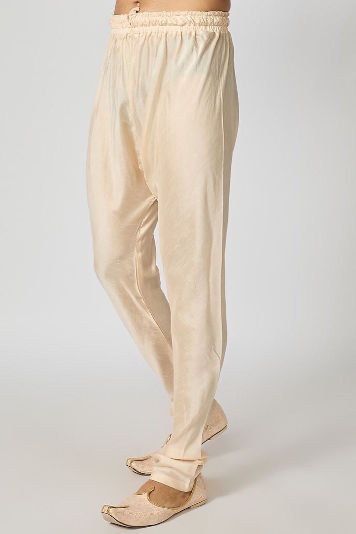 Blush Pink Raw Silk Resham Embroidered Groom Sherwani Set by Vanshik at Pernia's Pop Up Shop