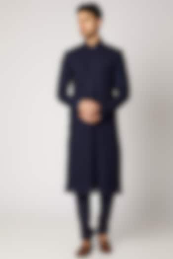 Cobalt Blue Embroidered Kurta Set by Vanshik at Pernia's Pop Up Shop