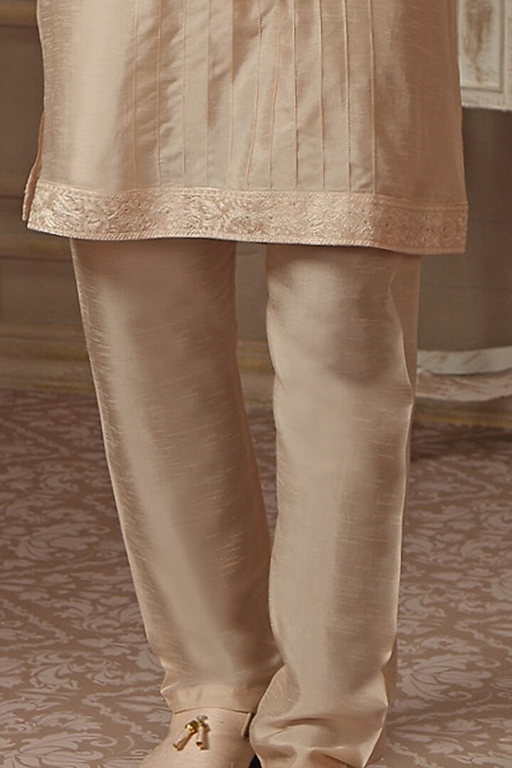 Peach Linen Blend Bundi Jacket by Vanshik at Pernia's Pop Up Shop