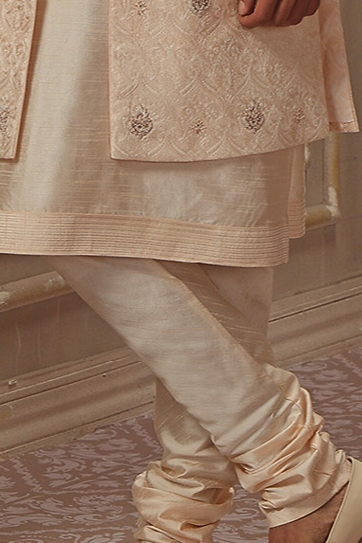 Pearl White Chanderi Silk Hand Embroidered Groom Indowestern Set by Vanshik at Pernia's Pop Up Shop