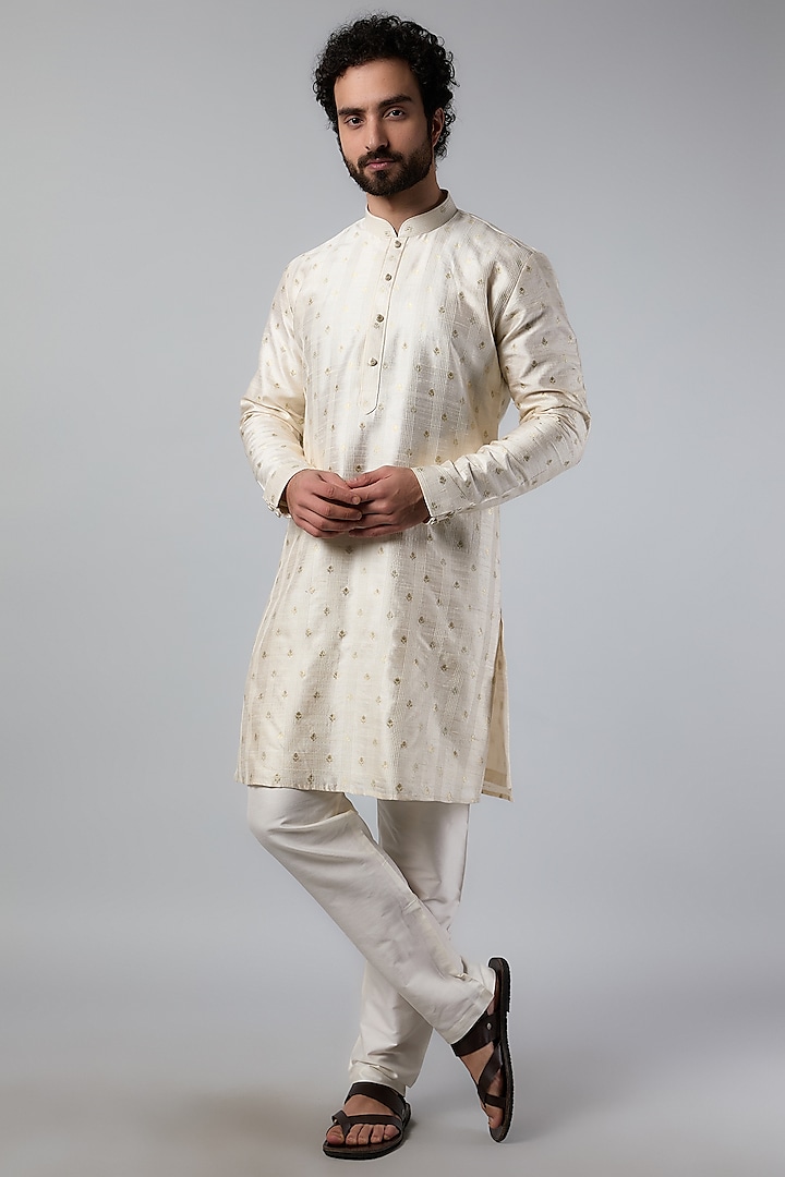 Pearl Georgette Embroidered Kurta Set by Vanshik