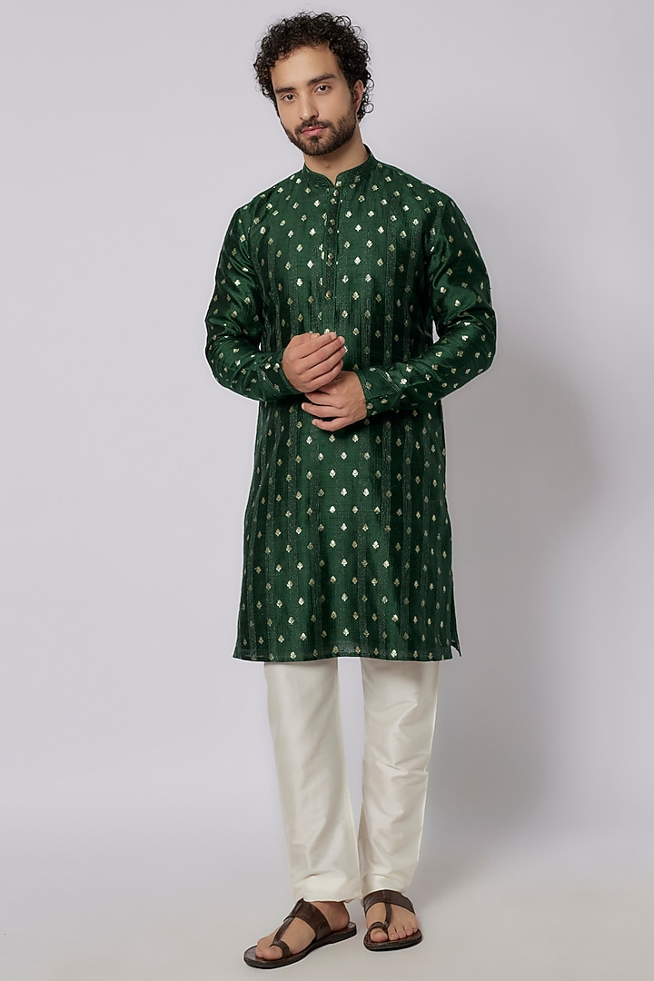 Green Raw Silk Kurta Set by Vanshik at Pernia's Pop Up Shop