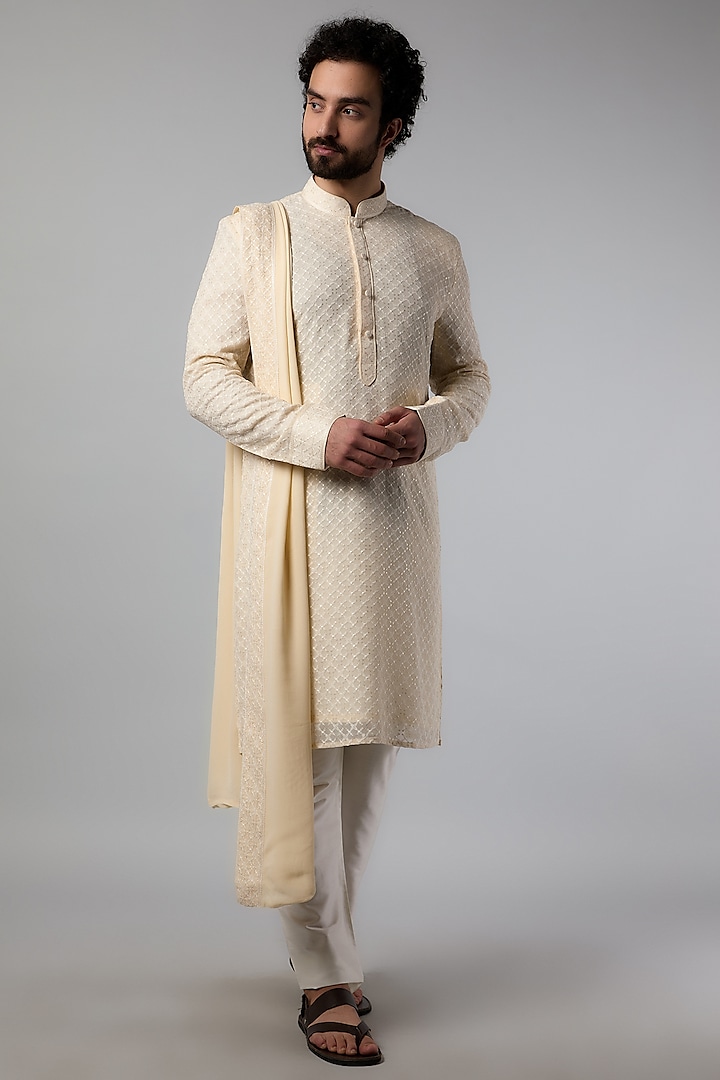 Pearl Brocade Kurta Set by Vanshik at Pernia's Pop Up Shop