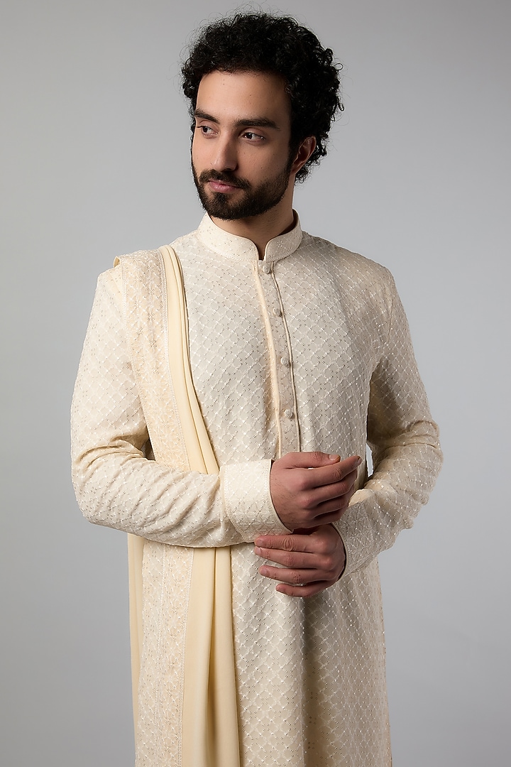 Pearl Brocade Kurta Set by Vanshik at Pernia's Pop Up Shop