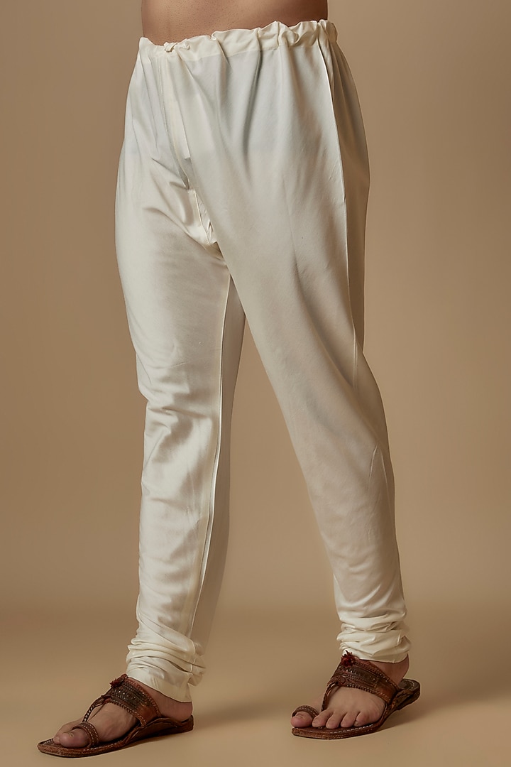 Cream Georgette Embroidered Kurta Set by Vanshik at Pernia's Pop Up Shop