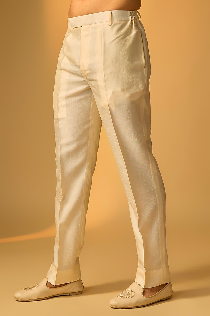 Pearl White Silk Bundi Set by Vanshik at Pernia's Pop Up Shop