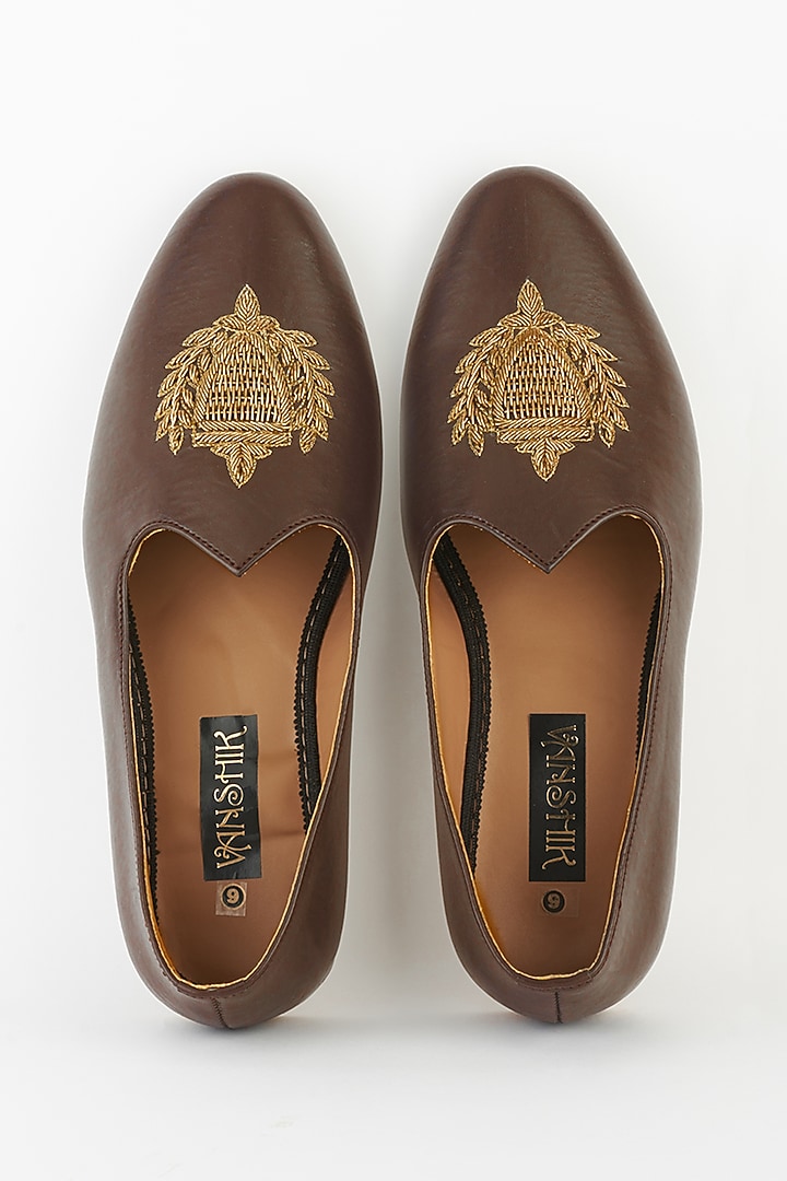 Brown Processed Leather Zardosi Embroidered Mojaris by Vanshik at Pernia's Pop Up Shop
