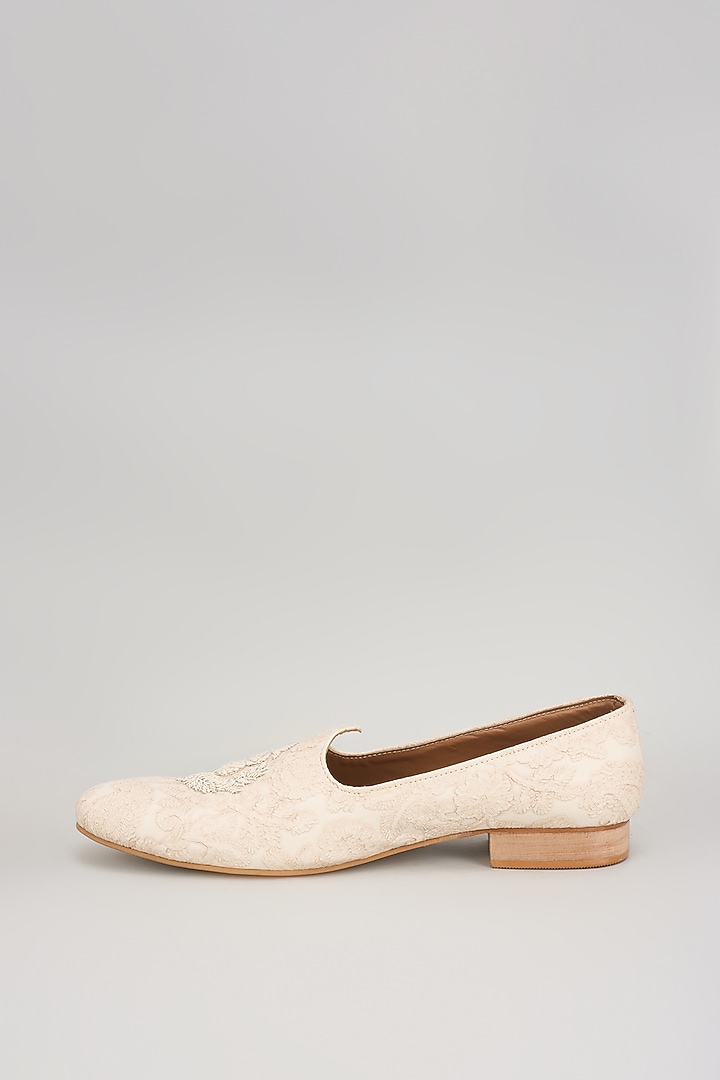Cream Suede Mojaris by Vanshik at Pernia's Pop Up Shop