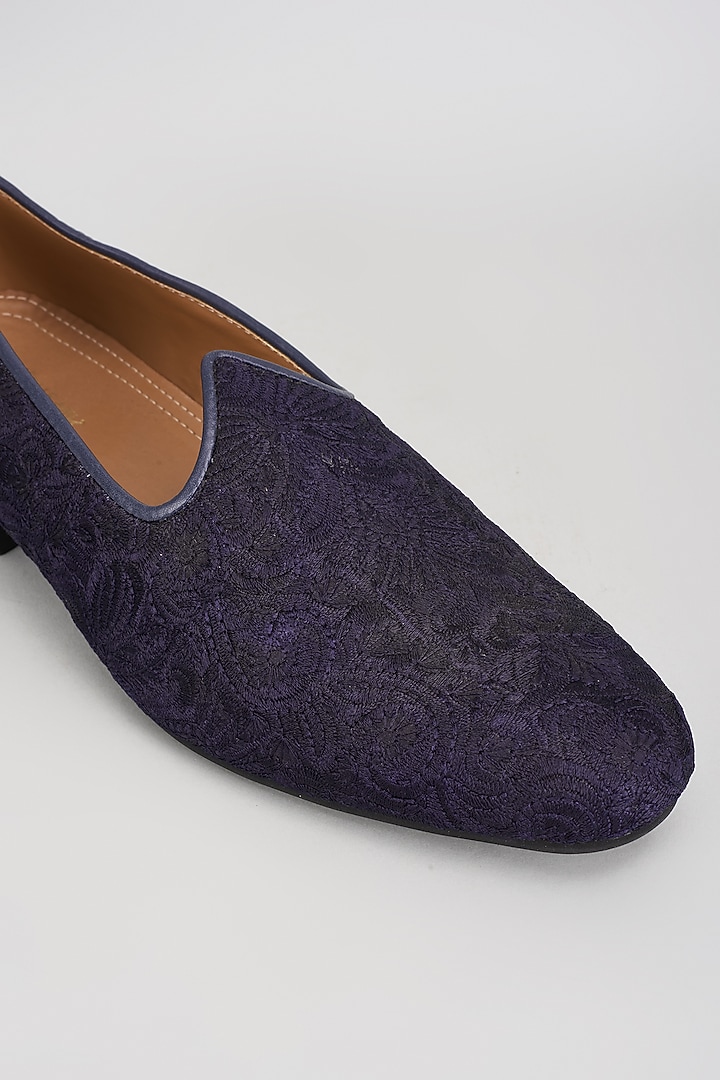 Blue Rich Silk Mojaris by Vanshik at Pernia's Pop Up Shop