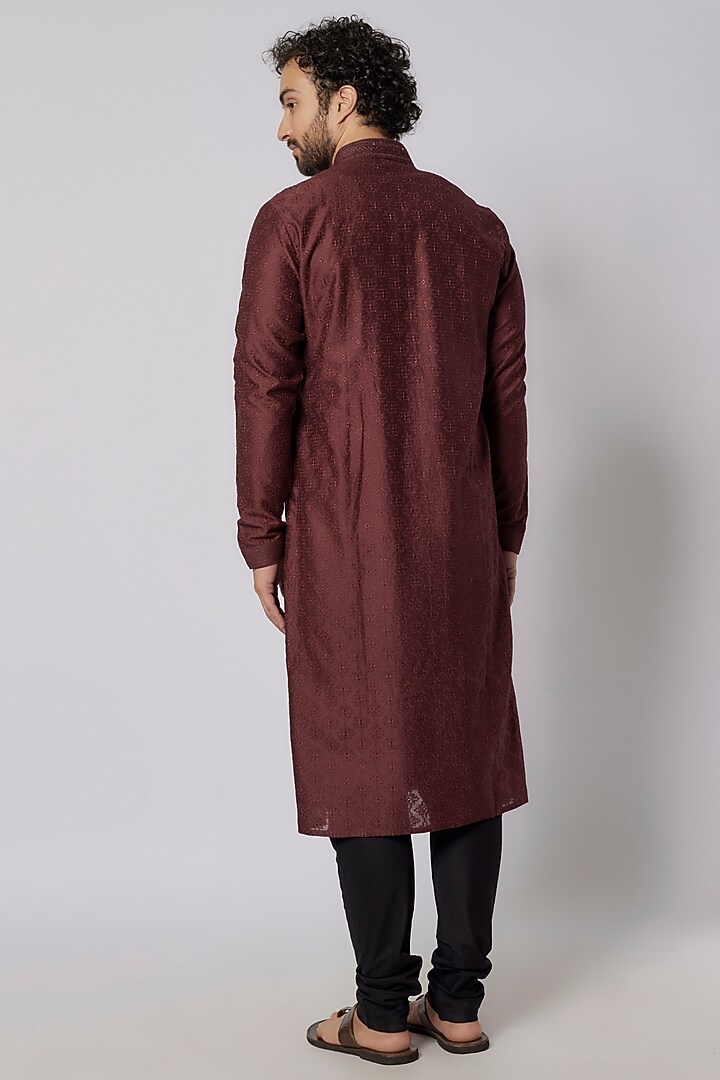 Wine Chanderi Silk Embroidered Kurta Set by Vanshik at Pernia's Pop Up Shop