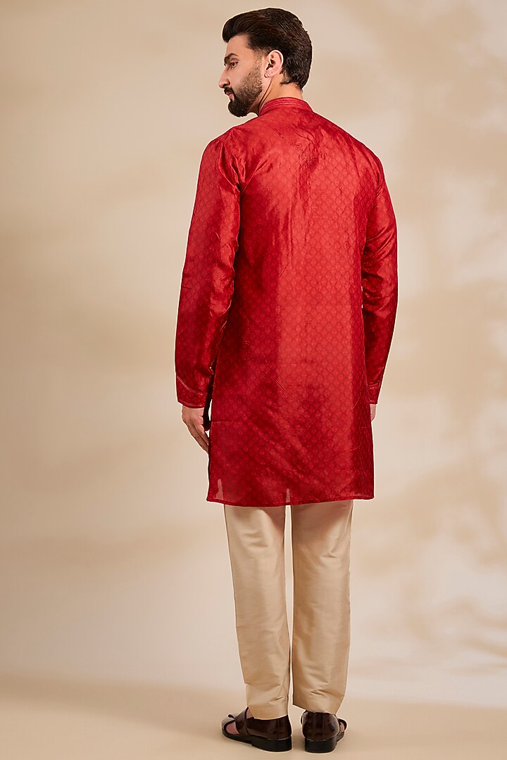 Red Silk Kurta by Vanshik at Pernia's Pop Up Shop