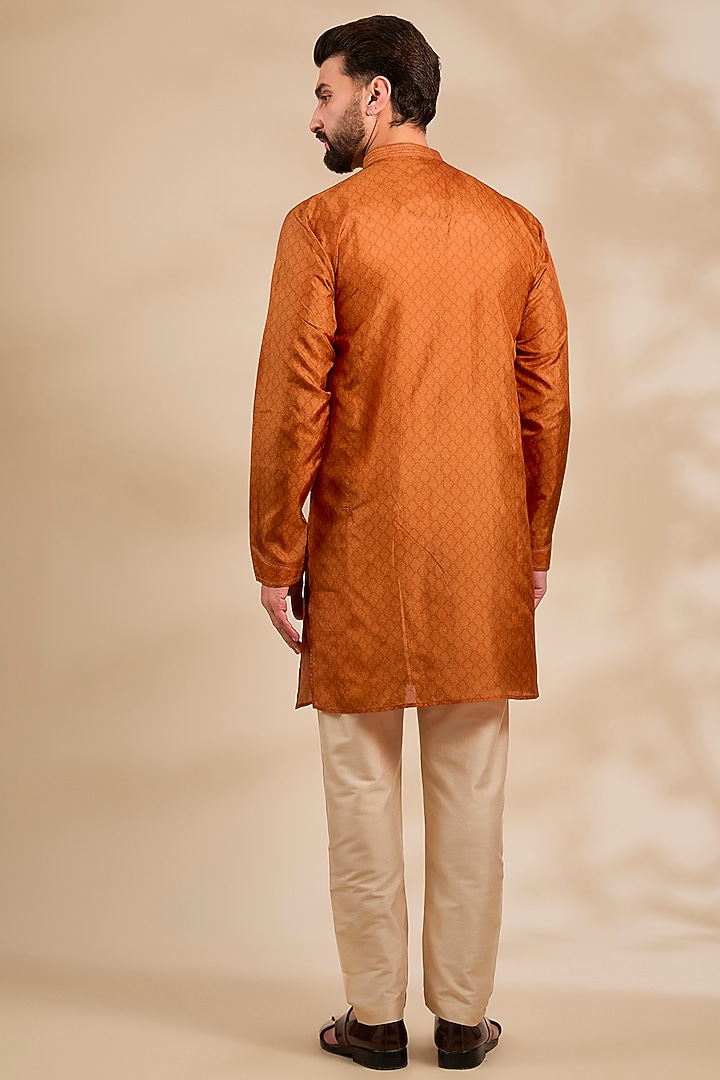 Rust Silk Kurta by Vanshik at Pernia's Pop Up Shop