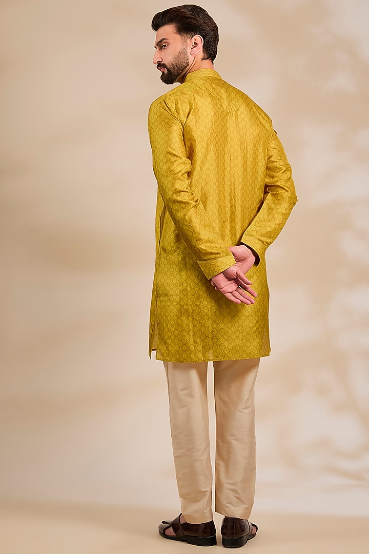 Yellow Silk Kurta by Vanshik at Pernia's Pop Up Shop