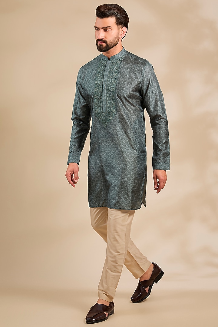 Grey Silk Kurta by Vanshik at Pernia's Pop Up Shop