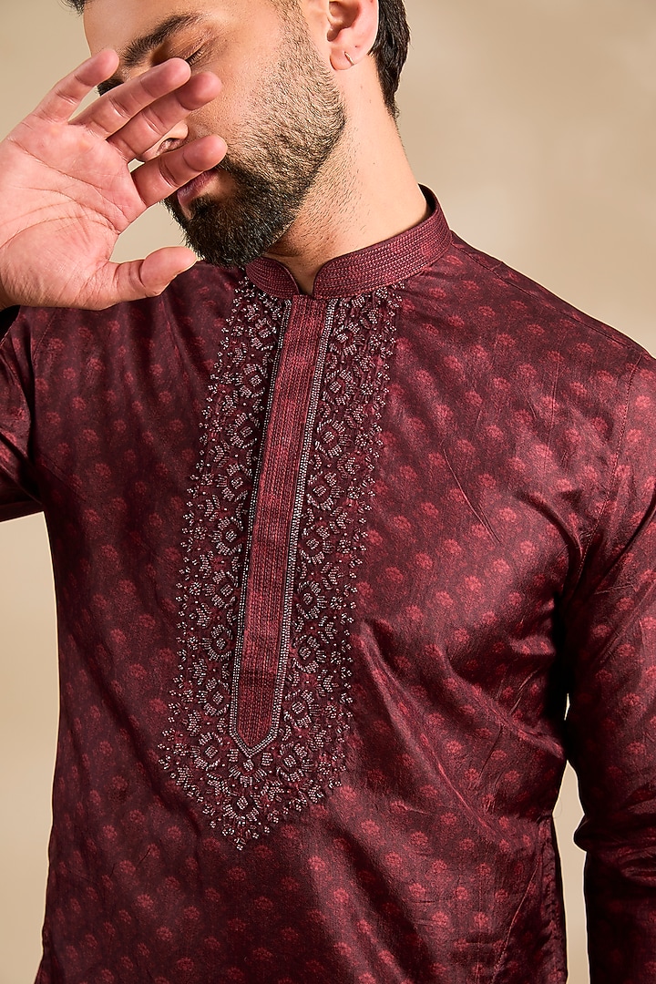 Maroon Silk Kurta by Vanshik at Pernia's Pop Up Shop