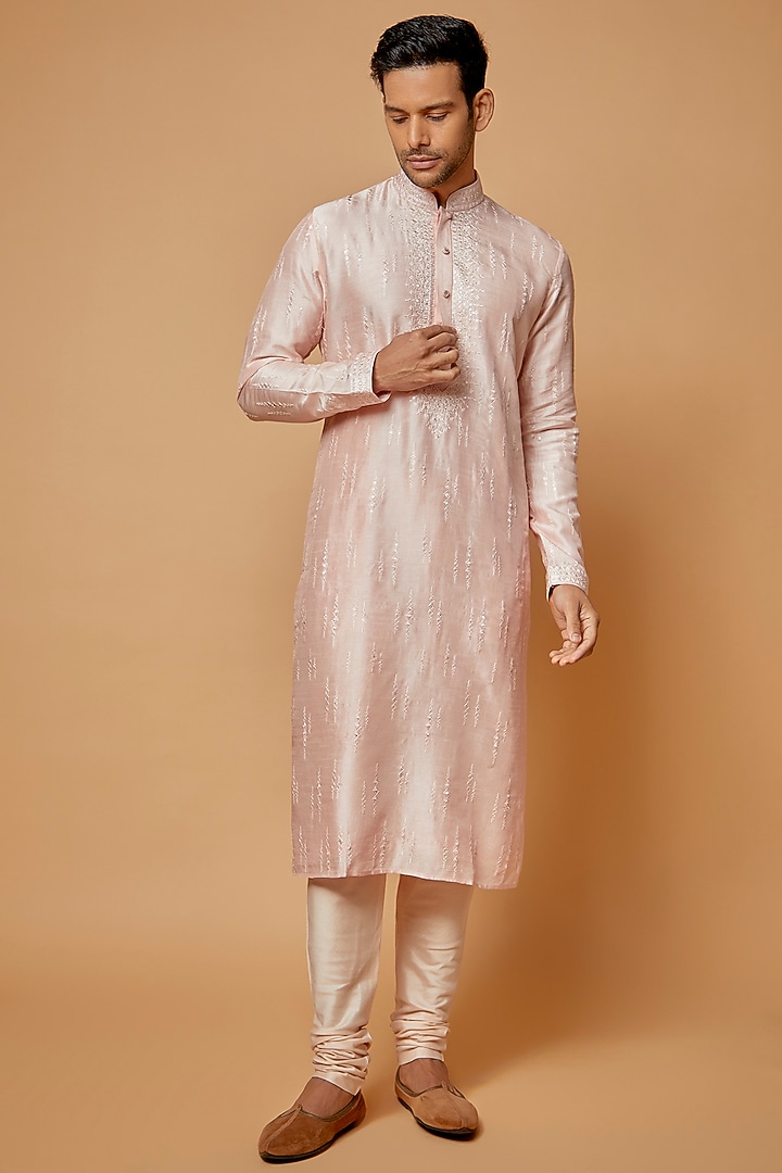 Pink Chanderi Embroidered Kurta Set by Vanshik at Pernia's Pop Up Shop