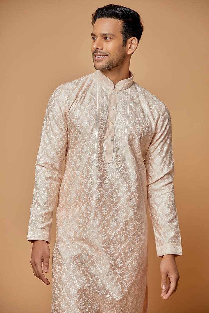 Pink Chanderi Embroidered Kurta Set by Vanshik at Pernia's Pop Up Shop