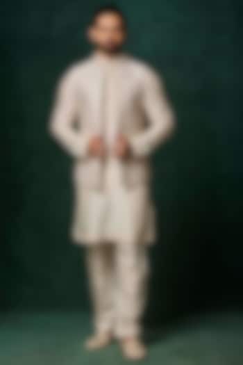 Pearl-Colored Silk Embroidered Bundi Jacket Set by Vanshik at Pernia's Pop Up Shop