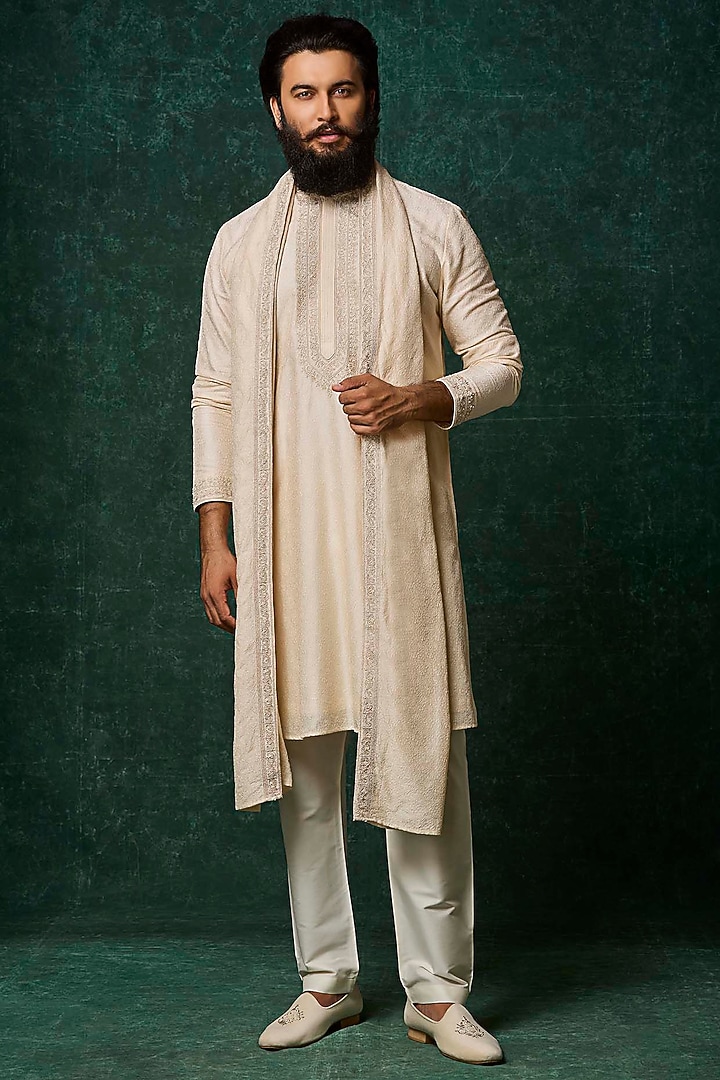 Pearl-Colored Silk Embroidered Kurta Set by Vanshik at Pernia's Pop Up Shop