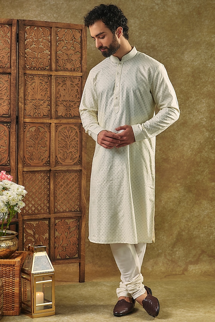 Ivory Jacquard Silk Embroidered Kurta Set by Vanshik