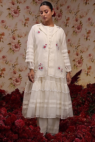 Ivory Chanderi Silk Embroidered Jacket Set by Vrinda by Pundrik Dubey