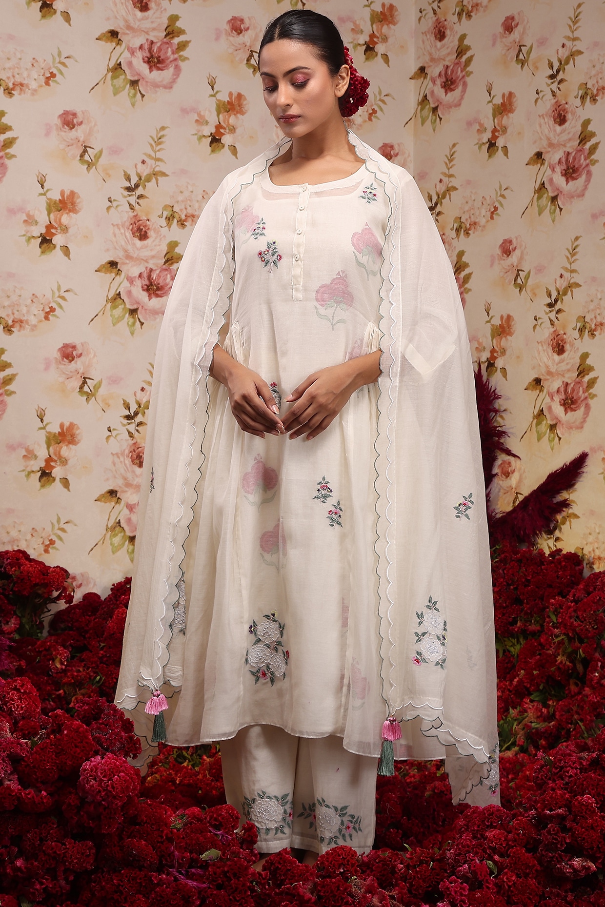 Embroidered Ivory Chanderi Silk Kurta Set with Tulip Pants