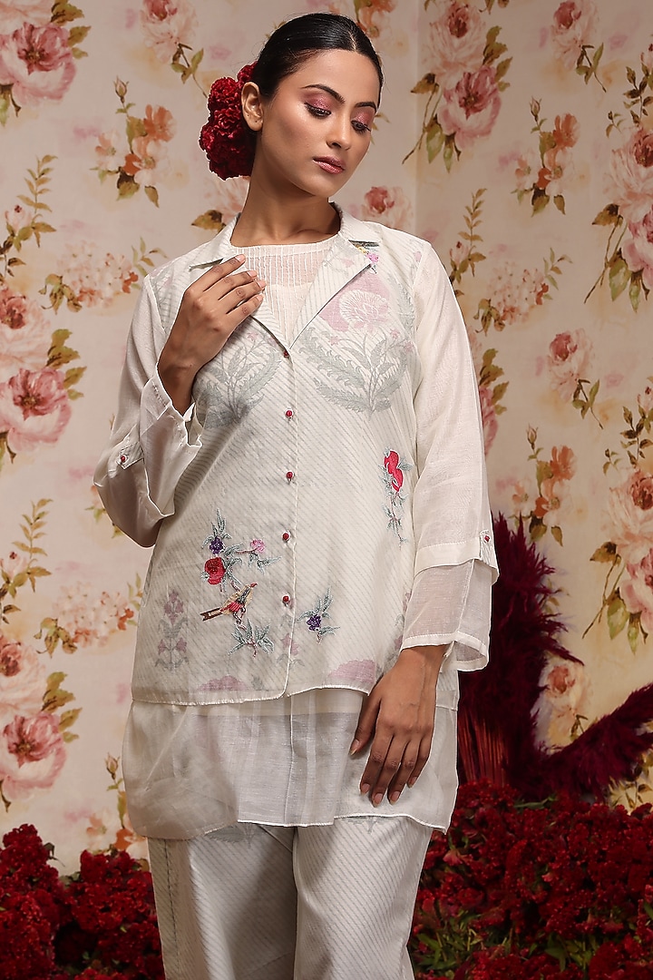 Ivory Chanderi Silk Embroidered Co-Ord Set by Vrinda by Pundrik Dubey at Pernia's Pop Up Shop
