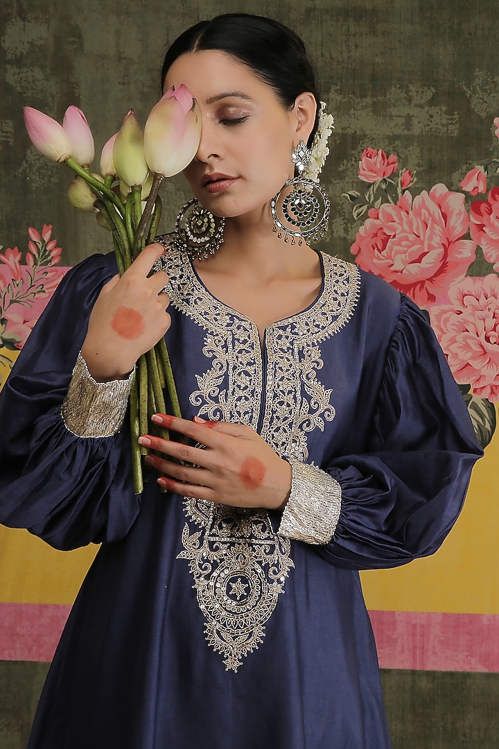 Midnight Blue Marodi Embroidered Kurta Set by Vrinda by Pundrik Dubey at Pernia's Pop Up Shop