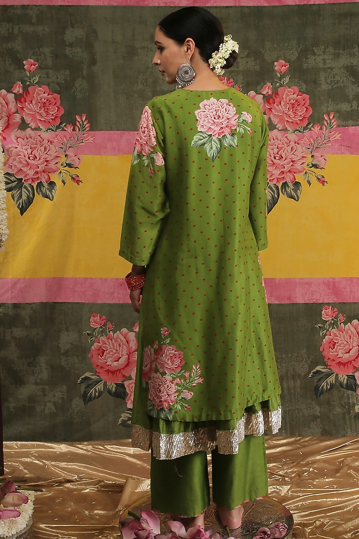 Green Zardosi Hand Embroidered Kurta Set by Vrinda by Pundrik Dubey at Pernia's Pop Up Shop
