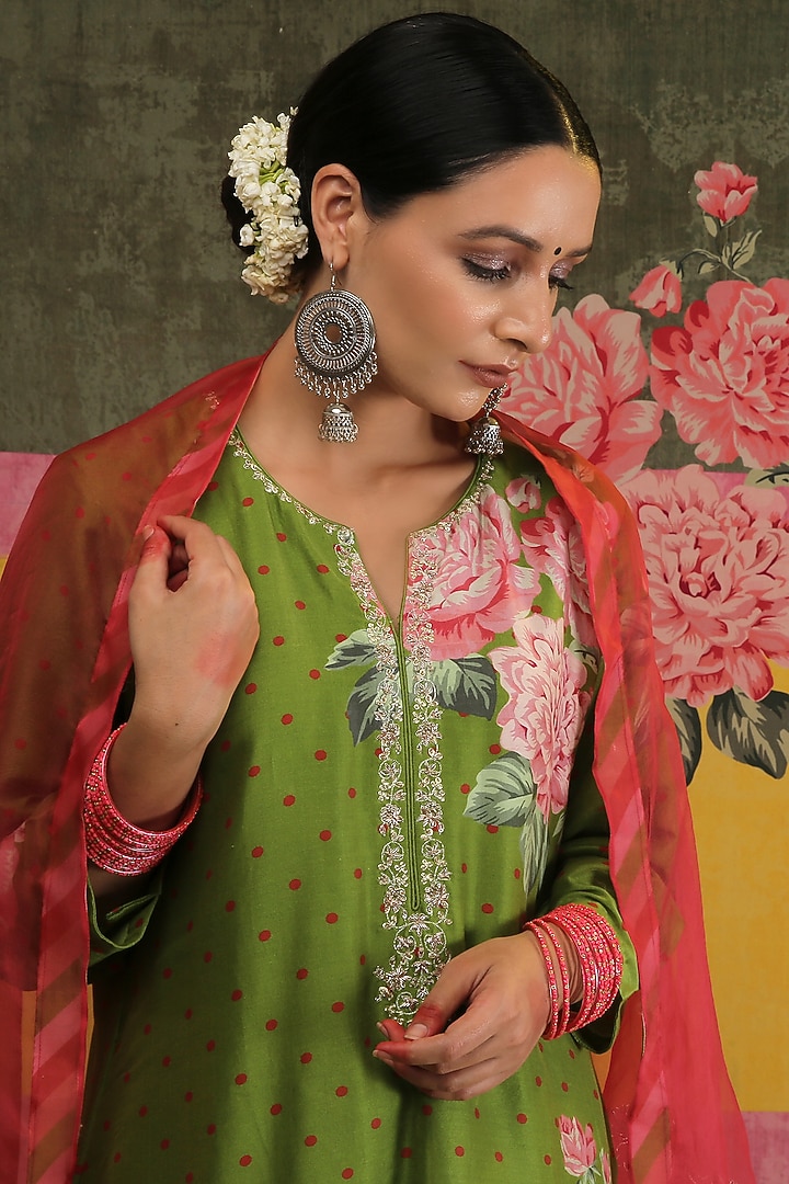Green Zardosi Hand Embroidered Kurta Set by Vrinda by Pundrik Dubey at Pernia's Pop Up Shop